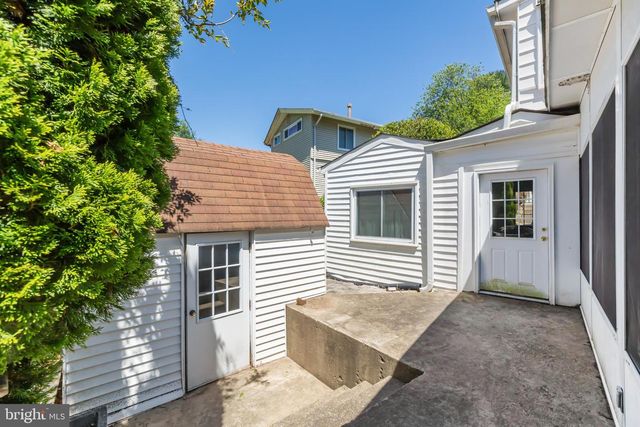 409 HULL PL, Rockville, MD 20852