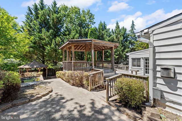 409 HULL PL, Rockville, MD 20852