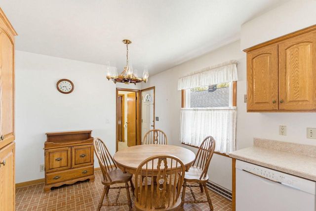 2032 114th STREET, Wauwatosa, WI 53226