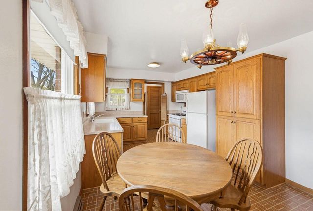2032 114th STREET, Wauwatosa, WI 53226