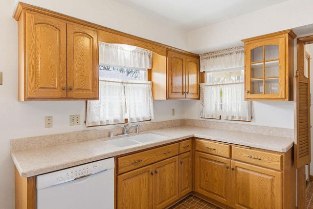 2032 114th STREET, Wauwatosa, WI 53226