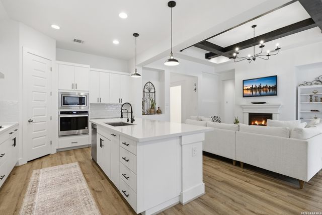 1218 Yaupon, New Braunfels, TX 78132