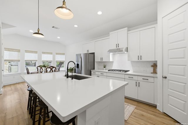 1218 Yaupon, New Braunfels, TX 78132