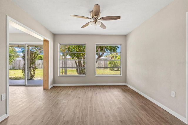 106 AURORA STREET E, Venice, FL 34285