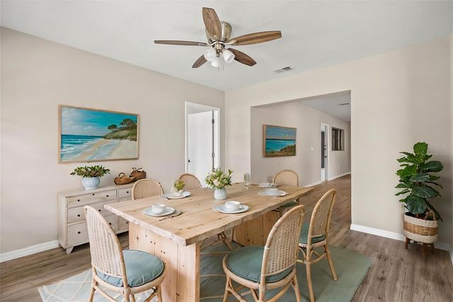 106 AURORA STREET E, Venice, FL 34285
