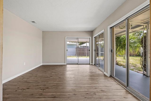 106 AURORA STREET E, Venice, FL 34285