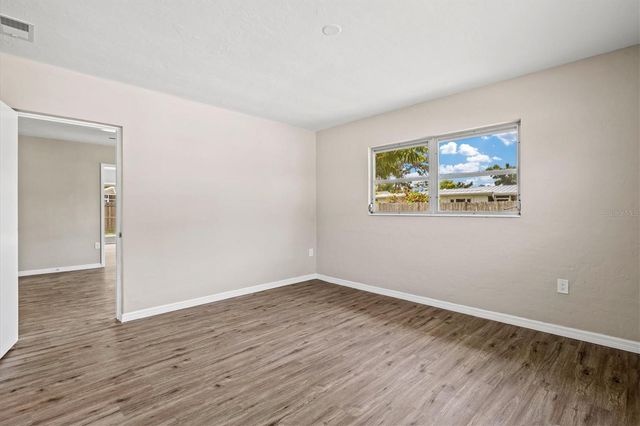 106 AURORA STREET E, Venice, FL 34285