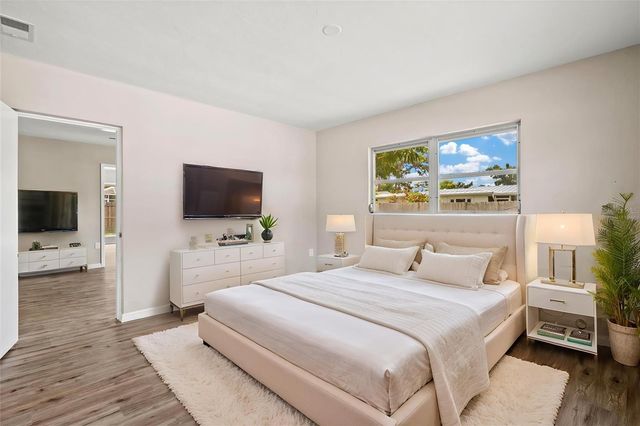 106 AURORA STREET E, Venice, FL 34285