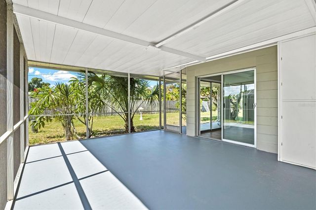 106 AURORA STREET E, Venice, FL 34285