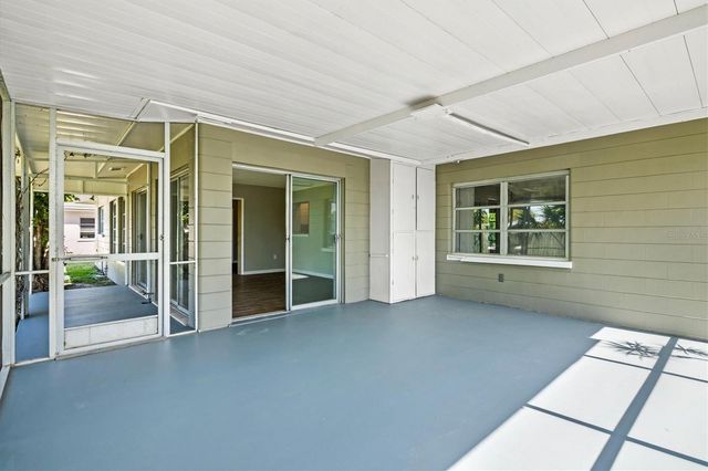 106 AURORA STREET E, Venice, FL 34285
