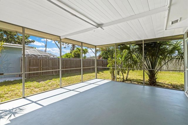 106 AURORA STREET E, Venice, FL 34285