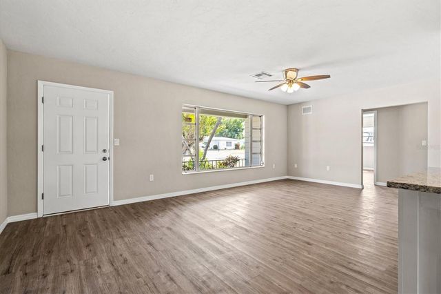 106 AURORA STREET E, Venice, FL 34285