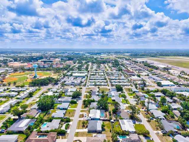 106 AURORA STREET E, Venice, FL 34285