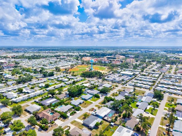 106 AURORA STREET E, Venice, FL 34285