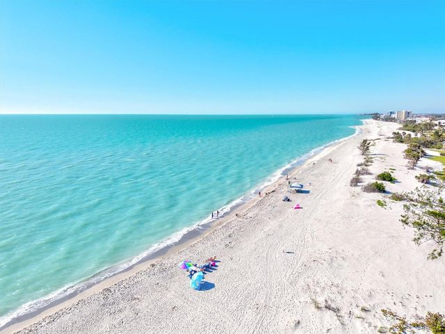 106 AURORA STREET E, Venice, FL 34285