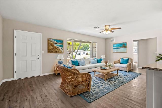 106 AURORA STREET E, Venice, FL 34285