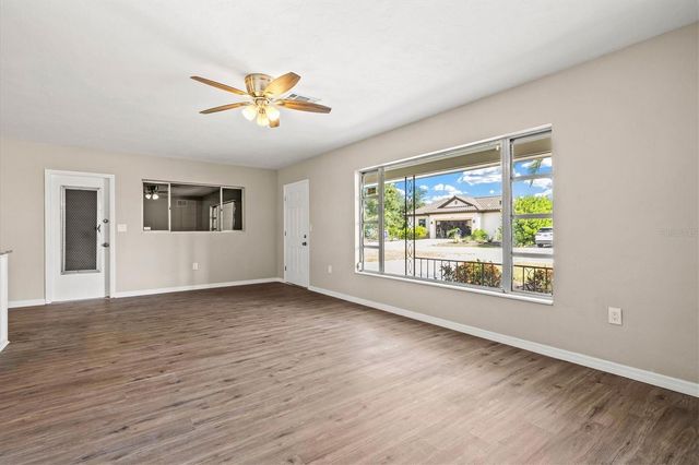 106 AURORA STREET E, Venice, FL 34285