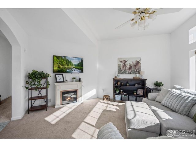 925 Falcon Ridge Ct, Eaton, CO 80615