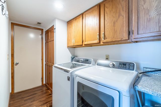 5436 Thornbriar Lane, Fort Wayne, IN 46835