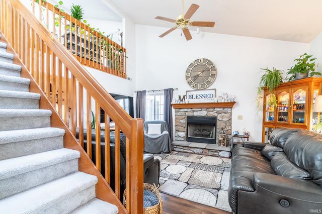 5436 Thornbriar Lane, Fort Wayne, IN 46835