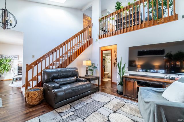 5436 Thornbriar Lane, Fort Wayne, IN 46835