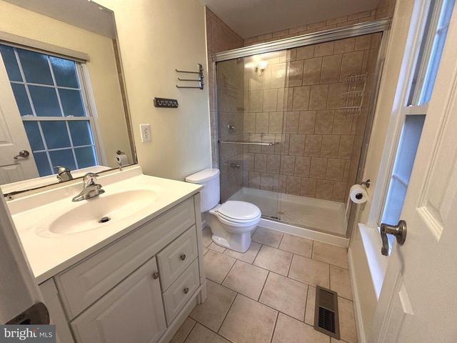 13026 PICKERING DR, Germantown, MD 20874