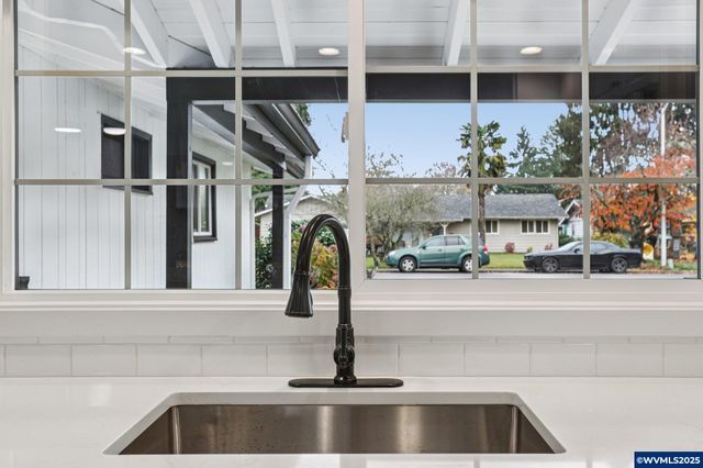 870 Rafael Av N, Keizer, OR 97303