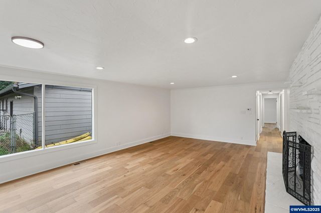 870 Rafael Av N, Keizer, OR 97303