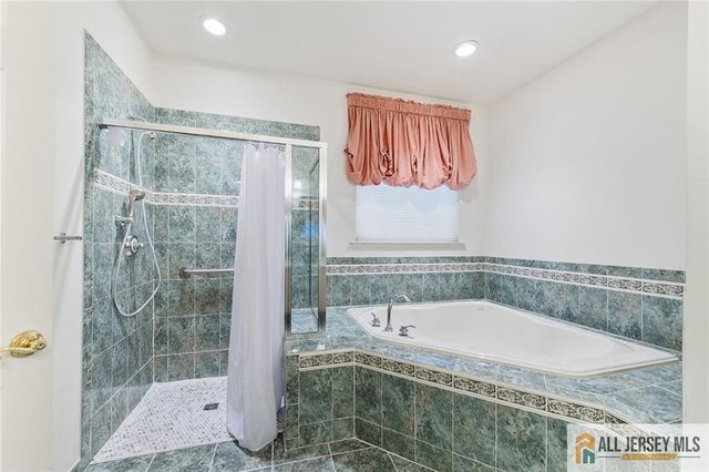 209 Blackberry Way 209, Monroe, NJ 08831