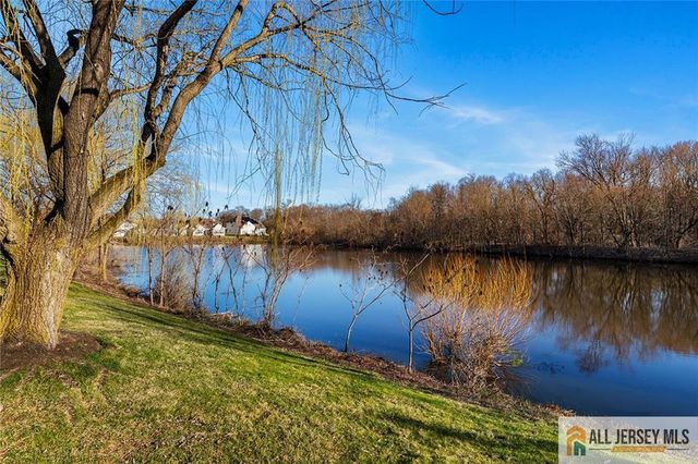 209 Blackberry Way 209, Monroe, NJ 08831