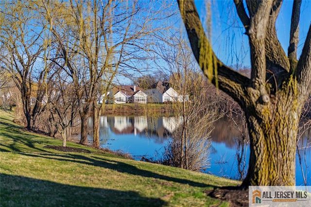 209 Blackberry Way 209, Monroe, NJ 08831