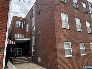 238 N Palisade Avenue 3, Cliffside Park, NJ 07010