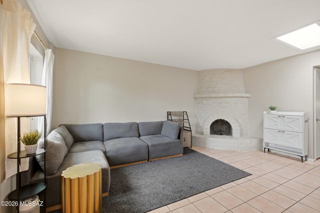 1965 W La Osa Drive, Tucson, AZ 85705