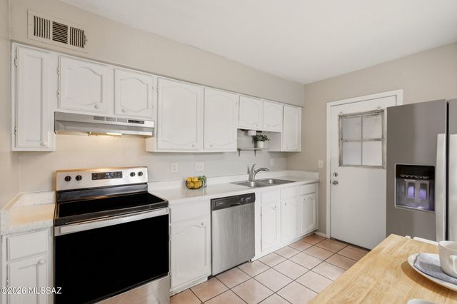 1965 W La Osa Drive, Tucson, AZ 85705