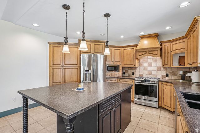 2814 W 1700 N, Plain City, UT 84404