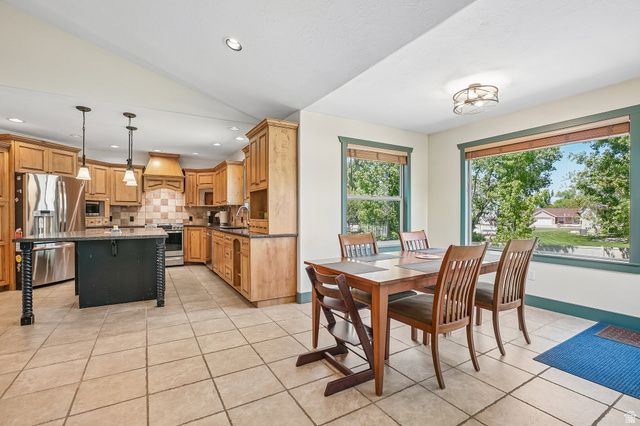 2814 W 1700 N, Plain City, UT 84404