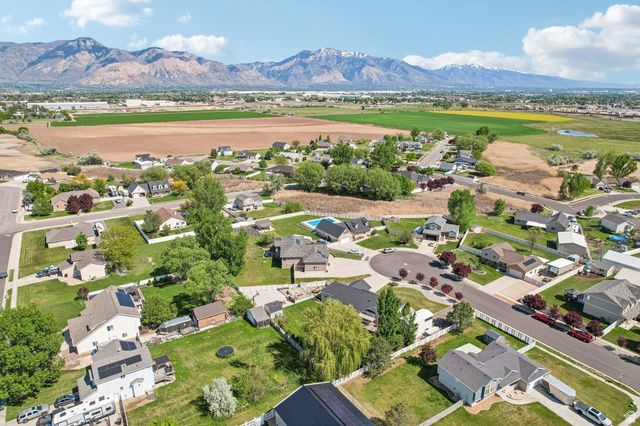 2814 W 1700 N, Plain City, UT 84404