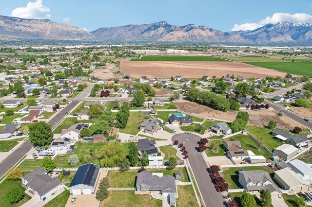 2814 W 1700 N, Plain City, UT 84404