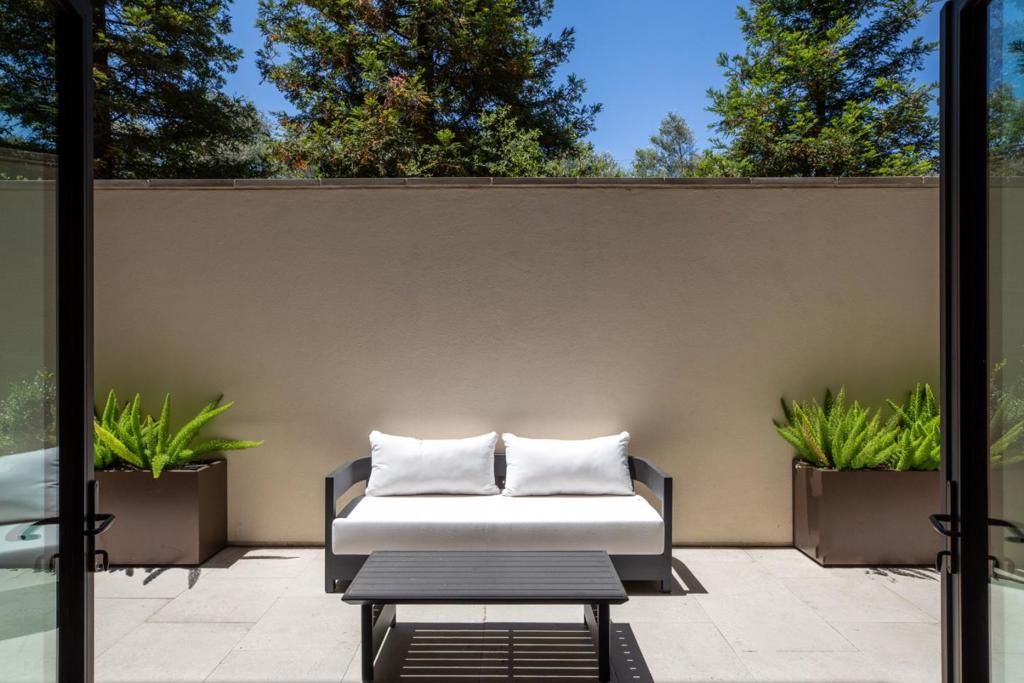 450 First Street 107, Los Altos, CA 94022