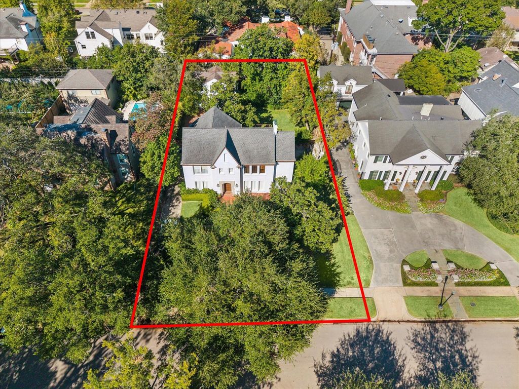 2204 Inwood Drive, Houston, TX 77019