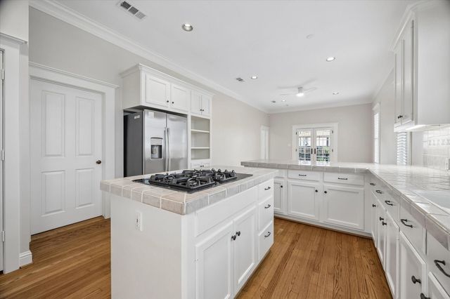 2020 Columbia Street, Houston, TX 77008