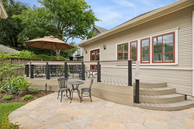 2020 Columbia Street, Houston, TX 77008