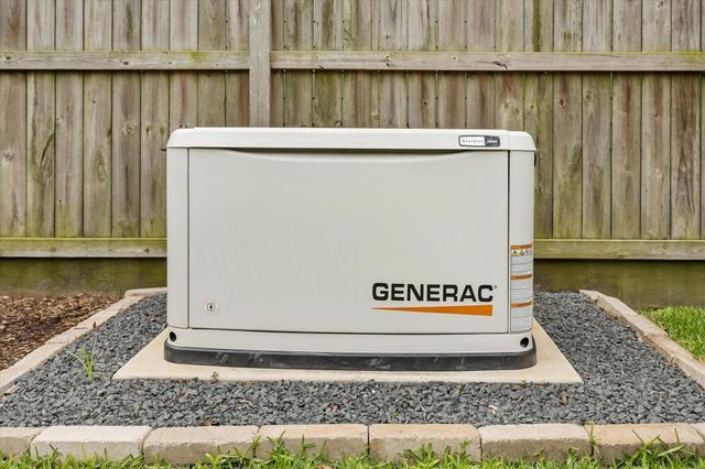 2020 Columbia Street, Houston, TX 77008