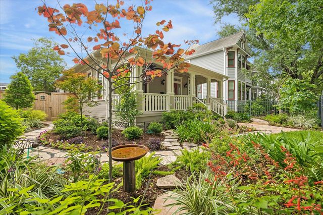 2020 Columbia Street, Houston, TX 77008