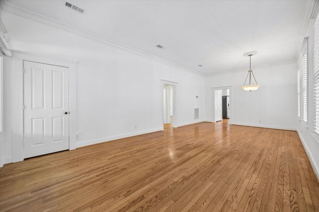 2020 Columbia Street, Houston, TX 77008