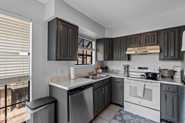 3100 Fairfield Avenue 10D, Shreveport, LA 71104