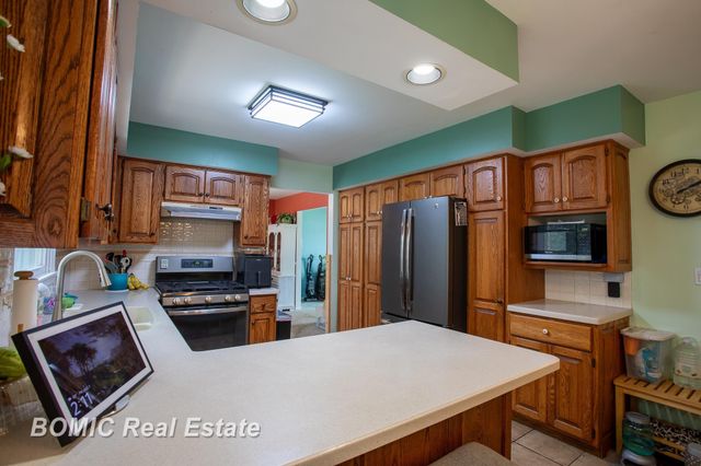 3028 Melrose Drive, Bay City, MI 48706