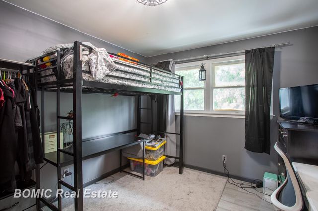 3028 Melrose Drive, Bay City, MI 48706
