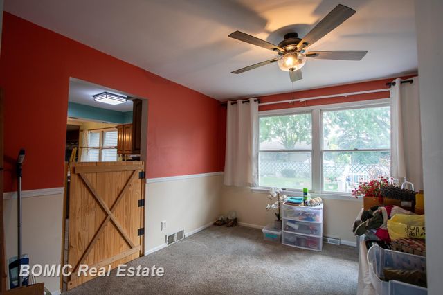 3028 Melrose Drive, Bay City, MI 48706