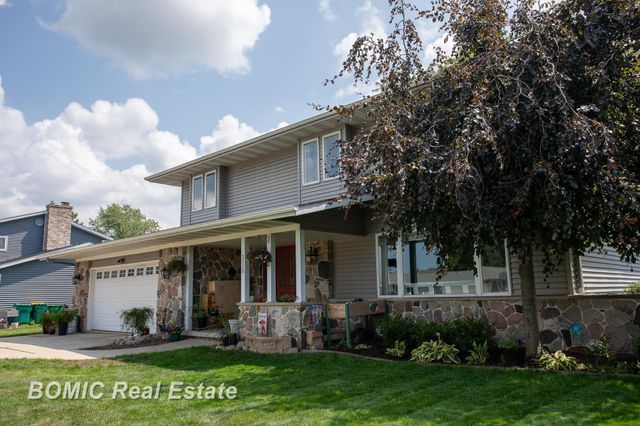3028 Melrose Drive, Bay City, MI 48706